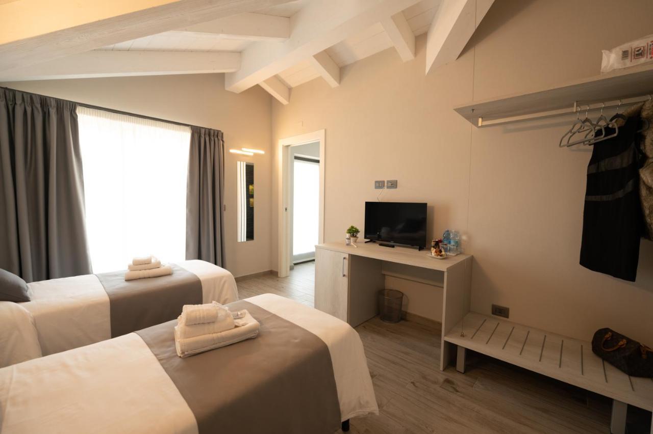 Bed And Breakfast Ma.Gi.A คูเนโอ ภายนอก รูปภาพ